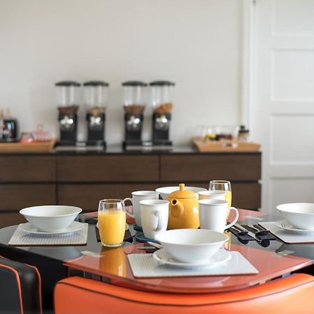 April Lodge Пул Экстерьер фото